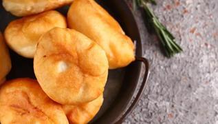 Kahvaltlk en kolay pii tarifi! Ya ekmemesinin pf noktas yourt eklemek