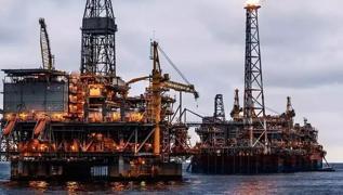 Dost lkeden Trkiye'ye yeil k! Blgede oluk oluk petrol fkryor