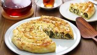 Kahvaltlk en kolay hazr yufkal brek tarifi! ay demlenmeden hazr