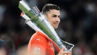 Cristiano Ronaldo kararn verdi! Yeni sezon formasn giyecei takm belli oldu