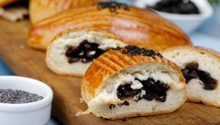 Bu amada zeytin var! Buram buram maya kokan zeytinli ama tarifi: Kahvaltlk pratik tarif