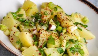 Patates salatas tarifi! Oteller bile byle yapyor! Doyurucu lezzet