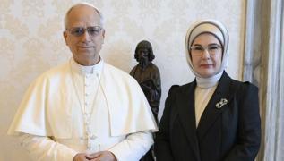Emine Erdoan, Papa 14. Leo ile grt! Dikkat eken Gazze ars
