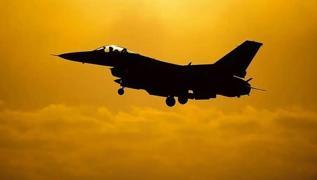 Resmen yeil k yakld: J-10 sava uaklar yola kt