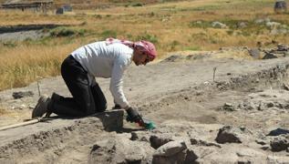 25 lkeden bilim insanlar Kltepe'nin topraklarnda tarihin izini sryor
