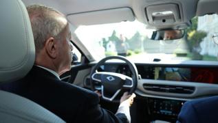 Bakan Erdoan'dan test sr... TOGG'un yeni sedan modelini kulland