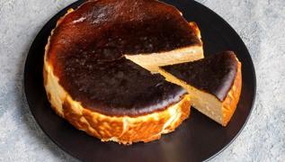 En kolay san sebastian cheesecake tarifi! Garantili kabaran kek