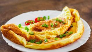 Kahvaltlk yumuack omlet tarifi! Yemelere doyamayacaksnz, enfes lezzet
