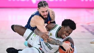 Anadolu Efes, Ergin Ataman'l Panathinaikos'a kar kayp