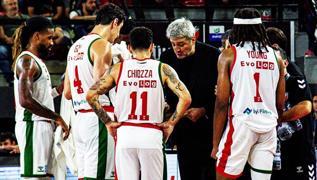 Kar��yaka Basketbol, sahas�nda ilk kez kaybetti