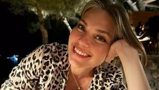 Asl Enver annelikle ilgili konutu: Hayatm kknden deiti