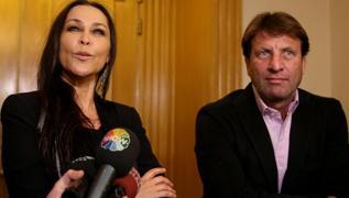 Hlya Avar ile Kaya ilingirolu yine yan yana! Zehra ilingirolu'nun paylam kafalar kartrd