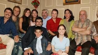 Yabanc Damat'n Mustafa Can'yla Feride'si yllar sonra bir arada!