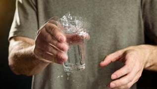 El titremesinin 7 olas nedeni: Kanserden tiroid bozukluuna kadar