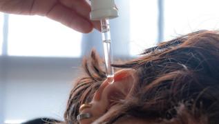 Tkal kulaklar tek seferde ayor! 1 damla kullanmak yetiyor: Kiri annda eritip, skyor