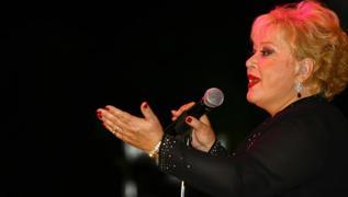 Muazzez Abac'yla ilgili artan gerek: Bakn meer kimin isim annesi olmu!