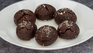 ay yanna enfes tat: Islak kurabiye tarifi! 1 yumurta yetiyor