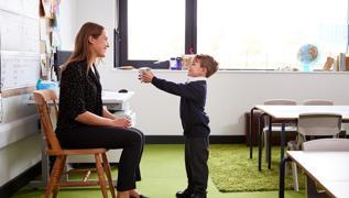 Kadn retmenlere alnacak en gzel 10 hediye