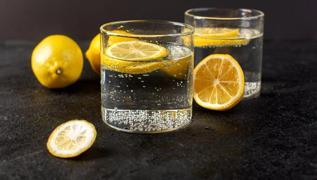 Kahvaltdan nce 1 ay barda limonlu su imenin 5 faydas