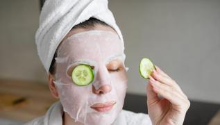 Cildi pamuk gibi yumuak ve beyaz yapan bakm nerileri: Gzaltn dinlendiriyor