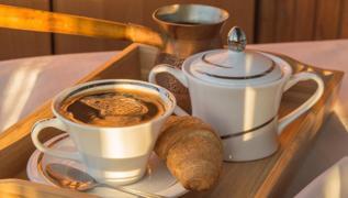 Sabah kahvesi san�ld��� kadar masum de�il: Stresi f�rlat�yor