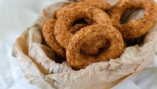 Yok b�yle kandil simidi tarifi! Pastanedekinden daha k�y�r k�y�r oluyor, unu bile tam �l��l�