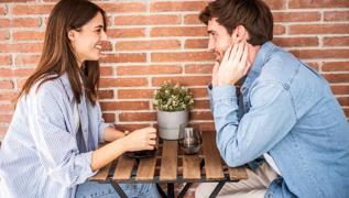 2026'n�n yeni fl�rt ak�m�: 'Clear-Coding' nedir? �li�kilerde belirsizlik devri resmen bitiyor mu?