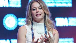 Burcu Biricik'ten iddial� ��k��! 'Rezil olmaktan...'