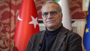 Veda mesaj�nda T�rkiye'ye �vg�ler ya�d�rd�:  Masaya oturtmay� ba�ard�