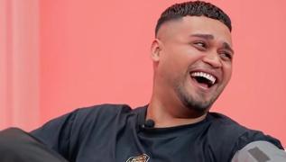 Lvbel C5 turne otob�s�n� payla�t�! '��i bizim evden iyi'