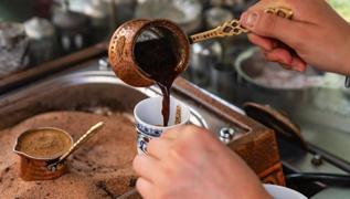 Kalp riskini azaltt��� tespit edildi: G�nde 2 fincan t�keten ya�ad�