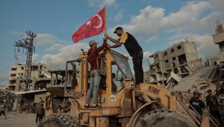 �srail'de Netanyahu �atla��: Gazze'de kontrol T�rkiye'de