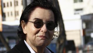 B�y�k vefas�zl�k! Fatma Girik'in mezar� ba��ndaki anma t�renine sadece...