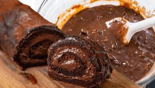�ef Arda T�rkmen'in �ikolatal� rulo kek tarifi! Pastane lezzeti evinize geldi