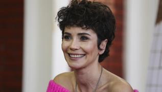 Uzun zamand�r ekranda yoktu... Song�l �den'den e�iyle ilgili �a��rtan itiraf!