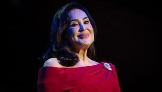 Babas� terk etti, yoksulluk i�inde b�y�d�: T�rkan �oray'�n hayat� 'Ye�il�am' filmlerini aratm�yor!