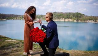 Evlilik teklifi kap�da! 14 �ubat'ta sevgililerine y�z�k alacak erkek bur�lar�