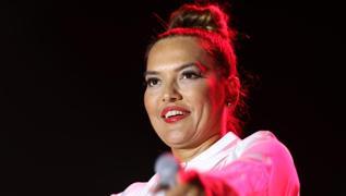 Demet Akal�n gen�lik foto�raf�yla g�ndemde! 'G�z�mde ���k bile varm��'