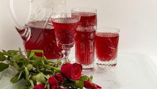 G�l �erbeti nas�l yap�l�r? Mideyi rahatlatan g�l �erbeti tarifi