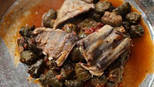 �ftar men�s�ne farkl� yemek: Tokat bakla dolmas�