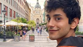 �brahim Y�ld�z'�n ablas� payla��m�yla y�rekleri da�lad�! �Melek olmas�na bir ay kala�'