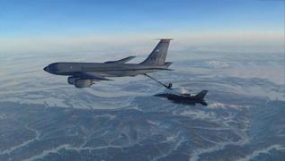 Hava �ss�ne f�ze salvosu! �ran ABD'nin  5 yak�t ikmal u�a��n� vurdu