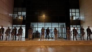 CHP'li belediyeye r��vet operasyonu: G�zalt�lar var