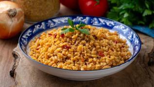Haz�rlamas� 10, pi�mesi 20 dakika: En kolay bulgur pilav� tarifi