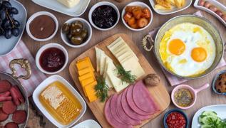 Ara�t�r�ld�! Kahvalt�da faydal� diye yiyoruz: Meme kanseri riskini y�zde 50 artt�r�yormu�