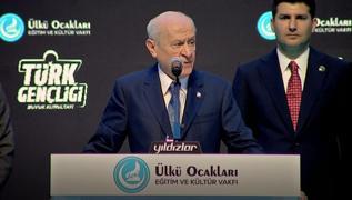 MHP Gen�lik Kurultay�! Bah�eli: T�rk gen�li�i dimdik ayakta