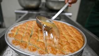 Gaziantepli baklavac�lardan 2 p�f noktas�: Sade ya� ve boz f�st�k! 15 y�ll�k ustadan t�m s�rlar