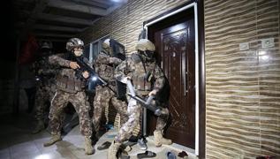 Antalya'da zehir tacirlerine darbe! 15 torbac� tutukland�