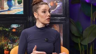 Burcu Binici ya�ad��� korkun� uzak kazas�n� anlatt�! 'Burnum kanlar i�inde kald�, hostes bay�ld�'