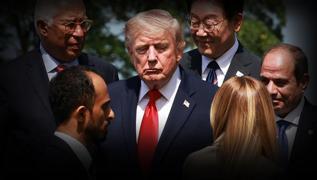 Trump'�n dili krize yol a�t�... Meloni 'Biz asla yalvarmay�z' dedi, Bakan� biletini y�rt�p att�